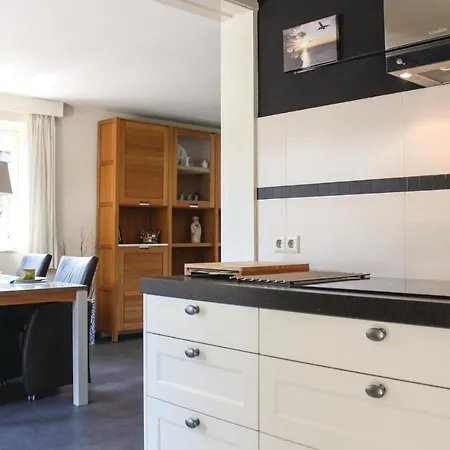 Amazing In W/ 2 Bedrooms Feriehus